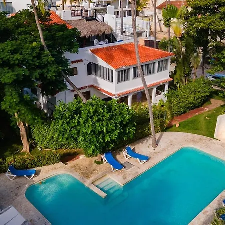 Exclusive Beach Access Family Size Home
